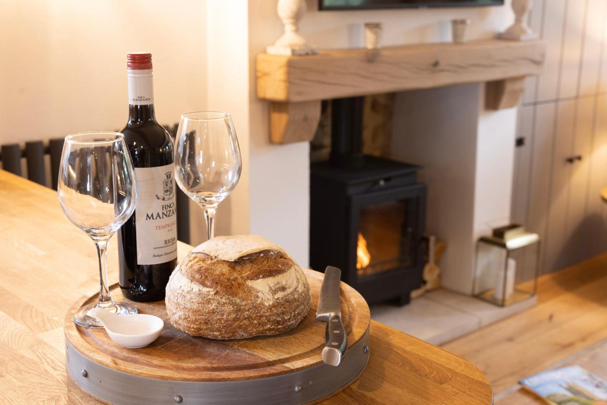 Cotswold Cottage With Hot Tub Bledington 外观 照片
