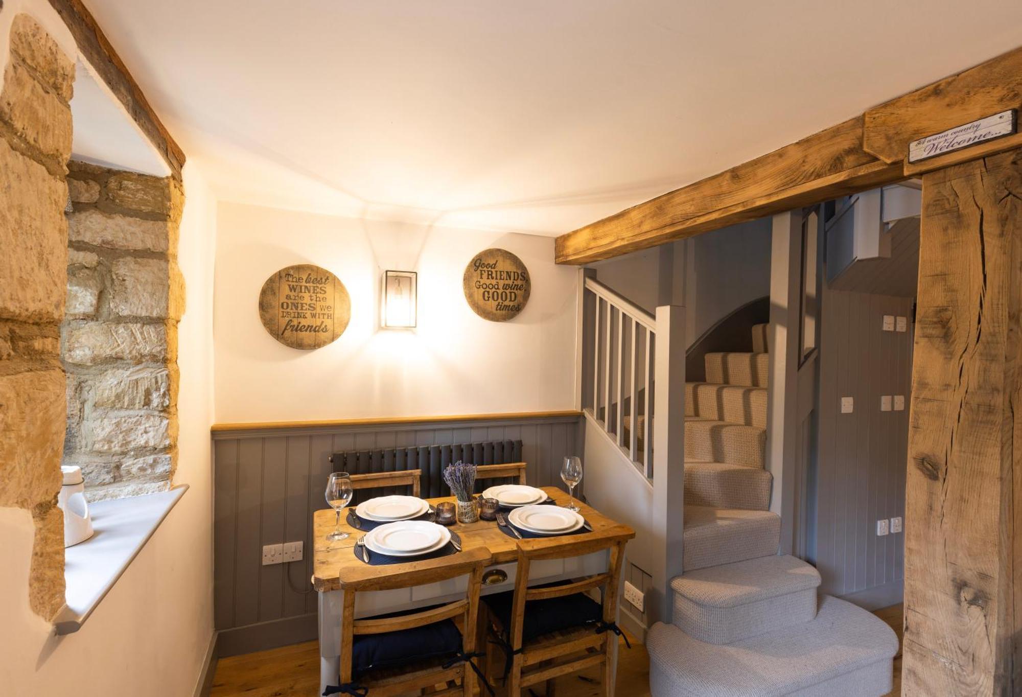 Cotswold Cottage With Hot Tub Bledington 外观 照片