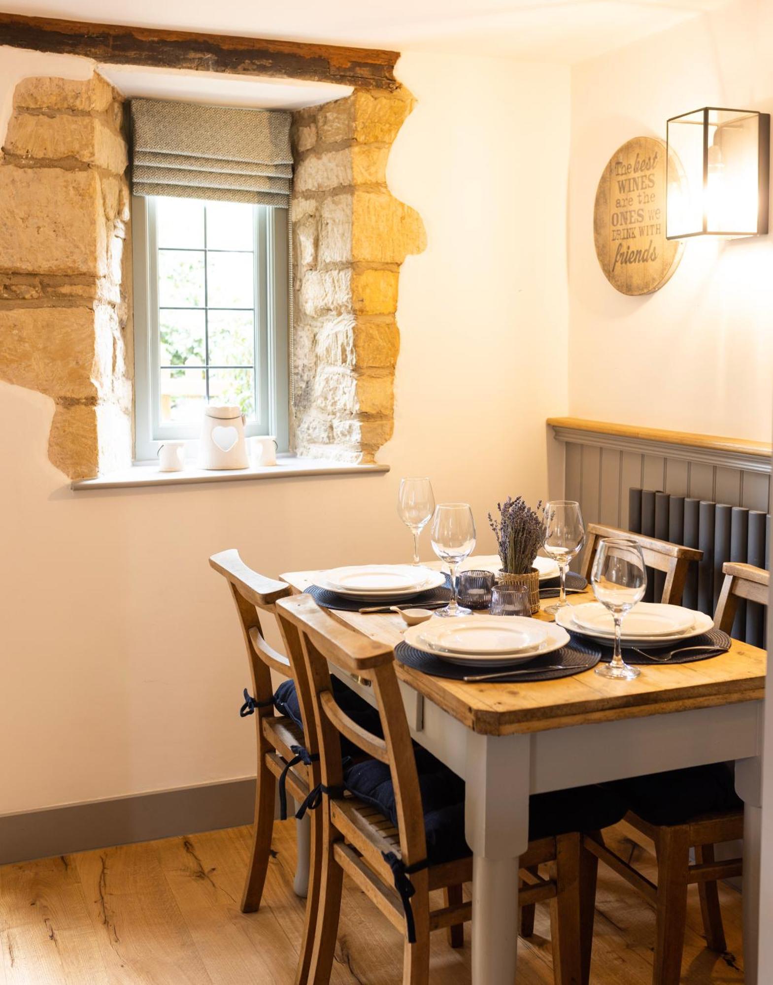 Cotswold Cottage With Hot Tub Bledington 外观 照片