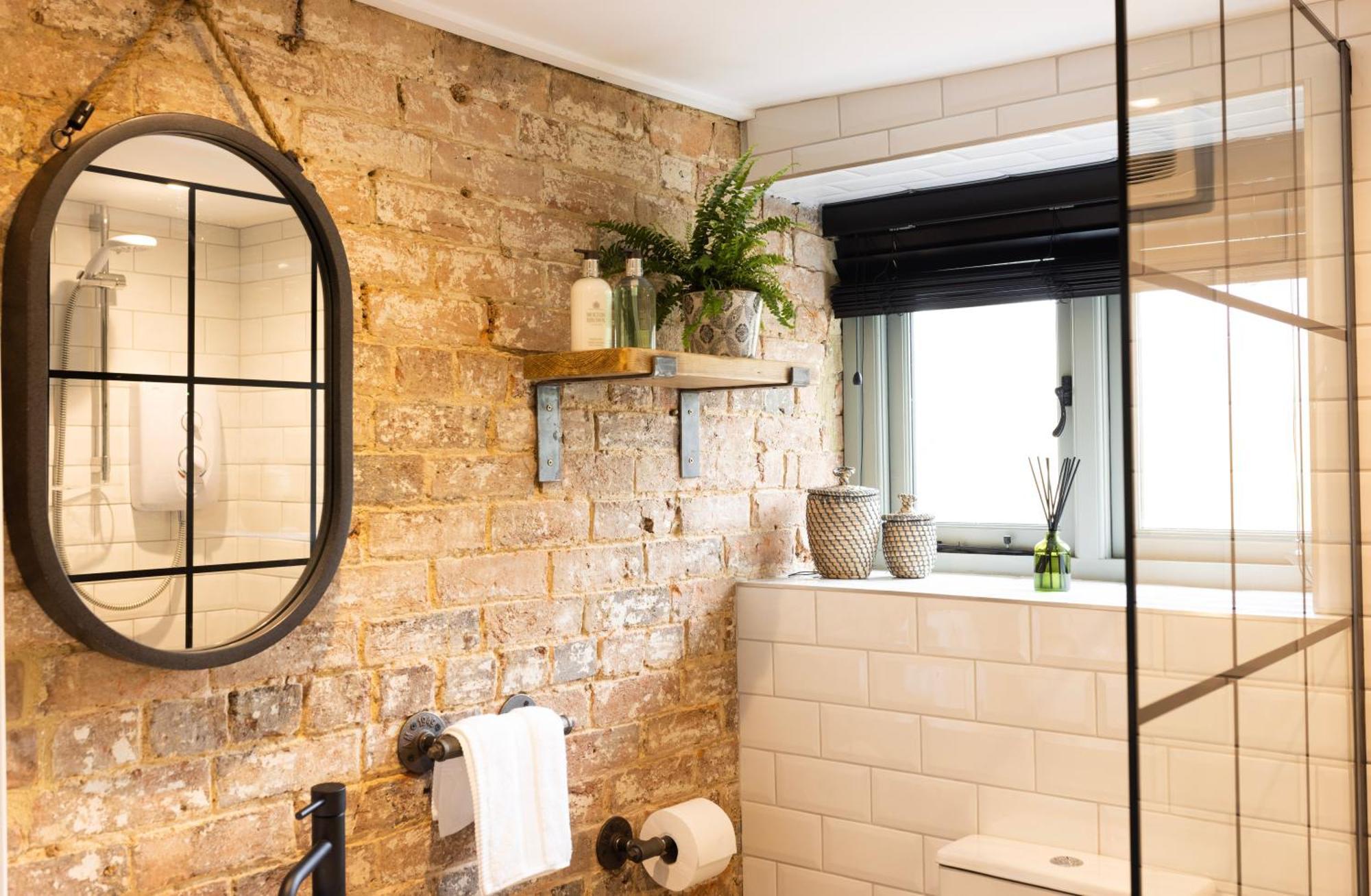 Cotswold Cottage With Hot Tub Bledington 外观 照片