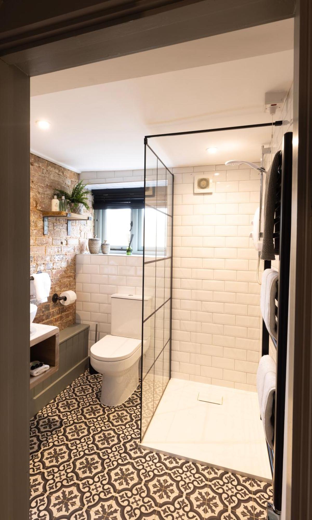 Cotswold Cottage With Hot Tub Bledington 外观 照片